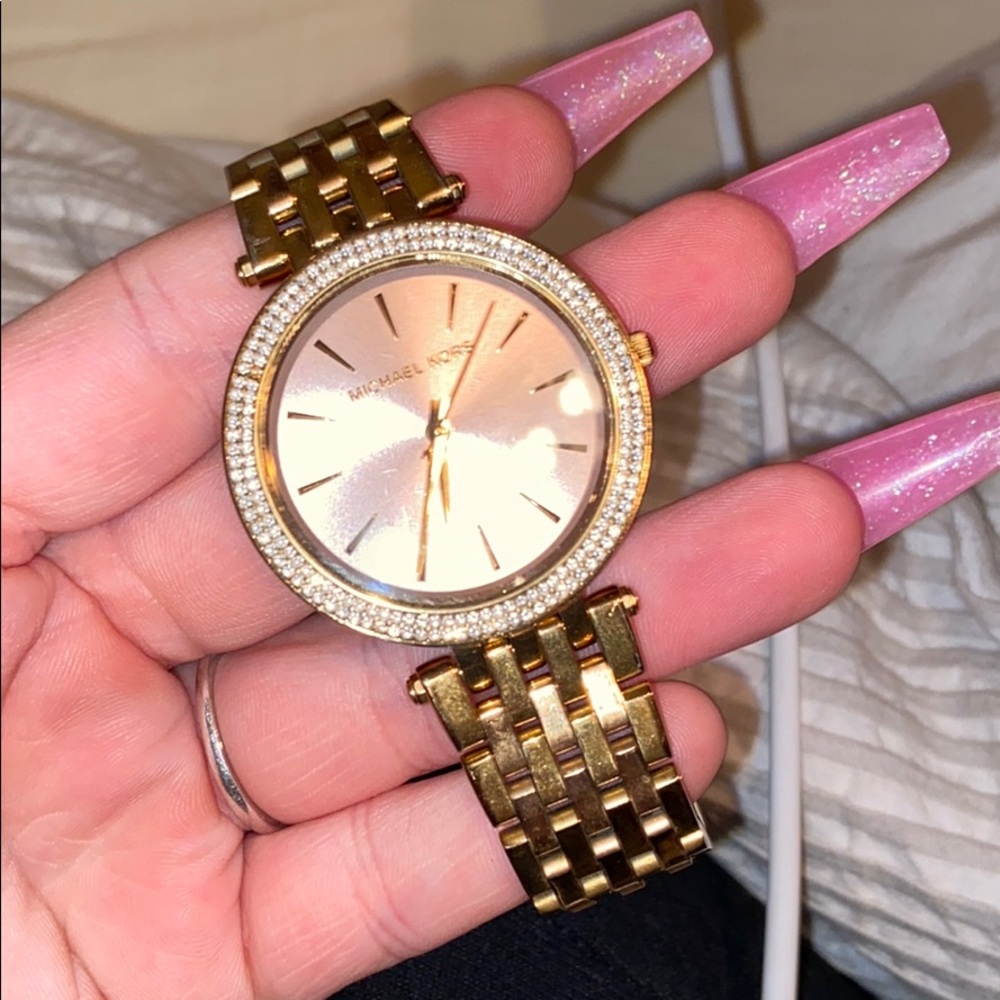 Female Michael kits watch